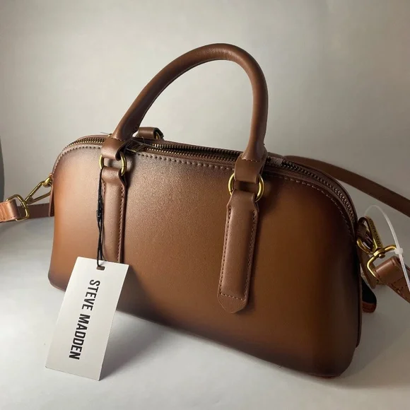 Steve Madden Bthorne Nutshell Crossbody Bag with Charms New with Tags (NWT) - Picture 2 of 8